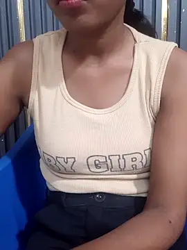 Webcam Model (Navya67)  is live.Free join now!