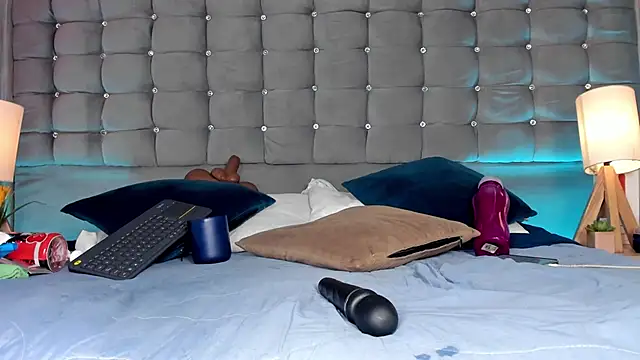 Poacahontasfg from StripChat is Freechat