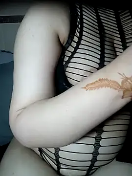 Aomtiz8 live show on StripChat 