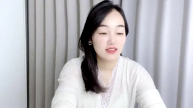 Magic happens when you believe in 自己