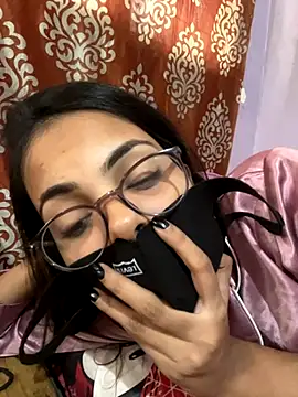 Sandhya_77 from StripChat