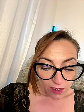 Webcam Model (FuckingSunshine37)  is live.Free join now!