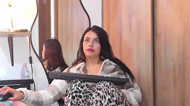 MailynAndNick live show on StripChat 