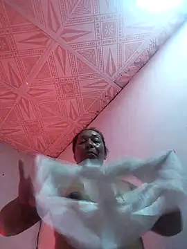 Webcam Model (Naomi-Mature)  is live.Free join now!