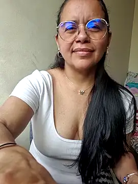 Webcam Model (Miss__kendra_)  is live.Free join now!