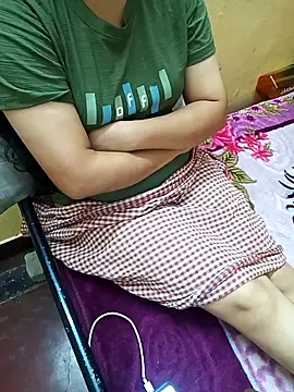 Webcam Model (yourtamilgirl)  is live.Free join now!