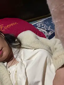 Webcam Model (Miss-World00)  is live.Free join now!