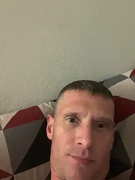 camcam21 (Ask my age) - Make me happy