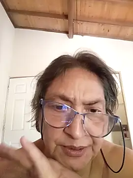 Webcam Model (florecita69)  is live.Free join now!