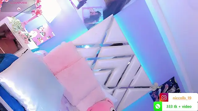 Niccolls_Princess webcam