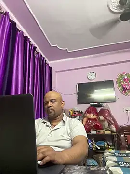 Dick_6inches_Delhi webcam