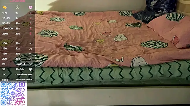 VibeQueenLucy webcam