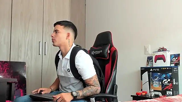 jacob_firexx (M young) - SHOW DICK HARD!!