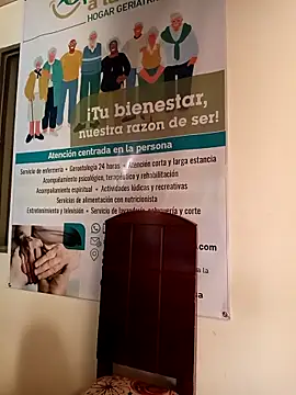 Webcam Model (ANDREA-10_)  is live.Free join now!