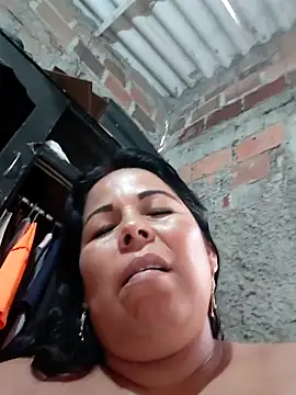 Webcam Model (Mother-Big-tits)  is live.Free join now!