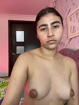 Webcam Model (Isabella_Montoya)  is live.Free join now!