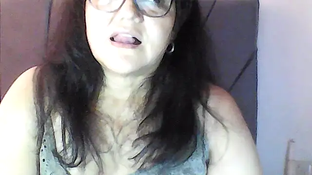 kassandra02 on StripChat