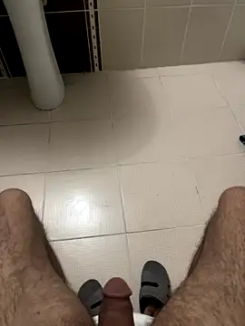 Ylcn11 live cam screenshot male on Token.Show — Token Tipping & Live Cams