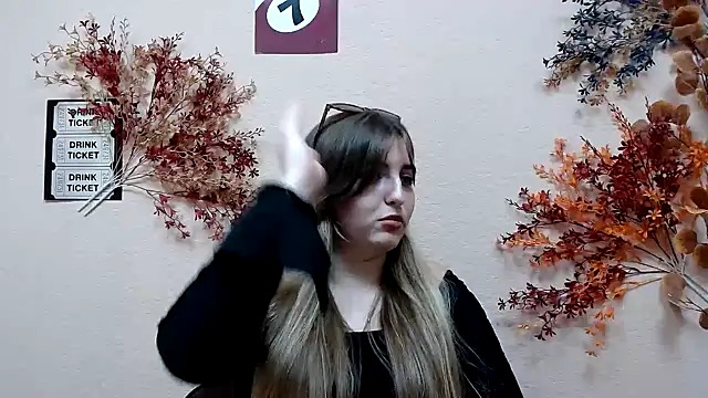 Dance__Queen live cam screenshot female on Pron.Webcam – Live Webcams & Adult Chat