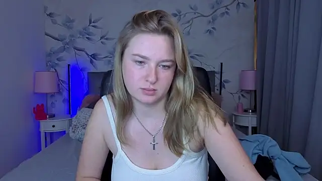 Ailissa__fox live cam screenshot female on Pron.Webcam – Live Webcams & Adult Chat