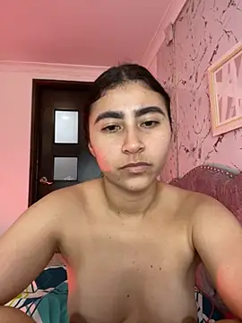 Webcam Model (Isabella_Montoya)  is live.Free join now!