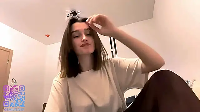  DarlineBrustera chat room