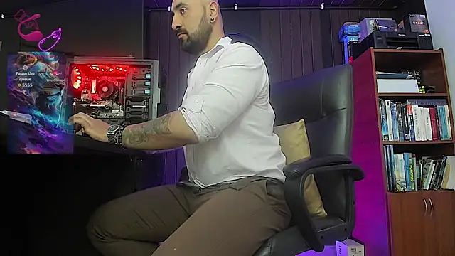 Leon_1234 live cam screenshot male from Colombia on Token.Show — Token Tipping & Live Cams