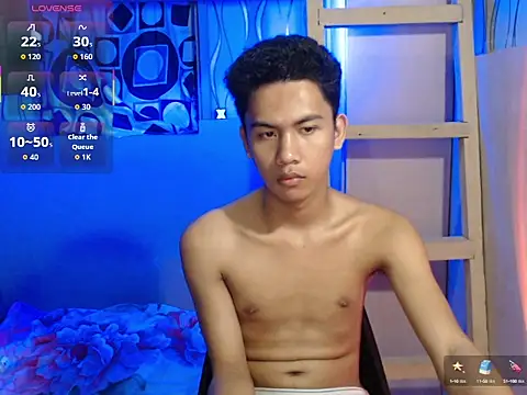 royalblooded_guy69x (M twink) - HEY BABE!