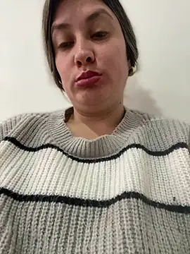 Webcam Model (Abby-LS)  is live.Free join now!