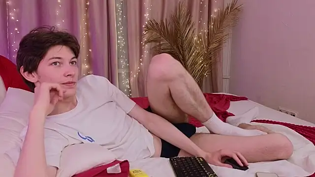 _den1s_ (M twink) - Cum show