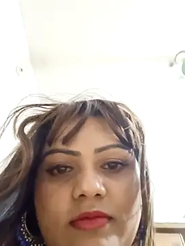 Webcam Model (blue-berry07)  is live.Free join now!