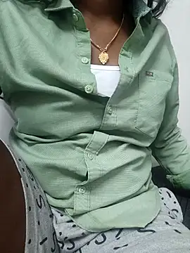 Webcam Model (Tamilmallu-duskygirl03)  is live.Free join now!