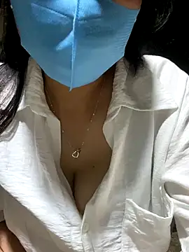 Nul-chal live cam screenshot female on Token.Show — Token Tipping & Live Cams