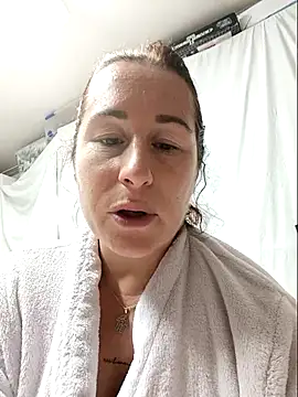 Webcam Model (bichota85)  is live.Free join now!