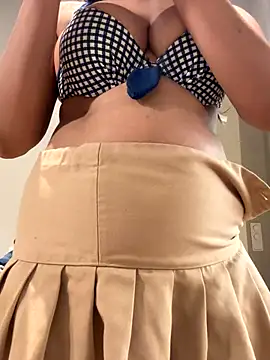 Webcam Model (ScarletAss)  is live.Free join now!