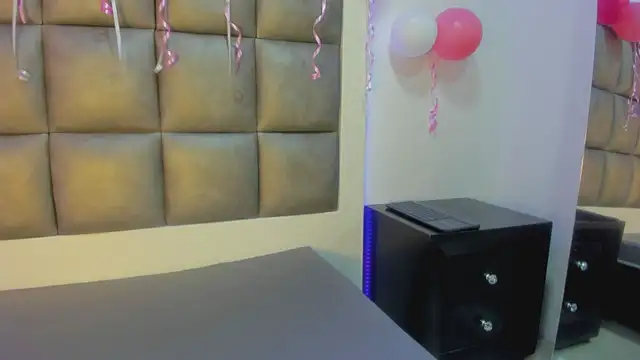 live sex cam Mia Lopez 