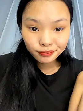 lung-linh - Lung-linh's free webcam - UK Sex Cams