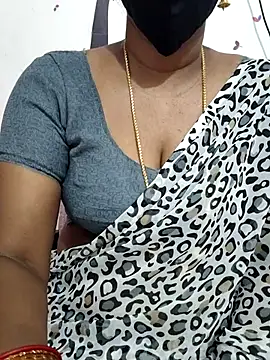 Webcam Model (Tamil_Meera12)  is live.Free join now!