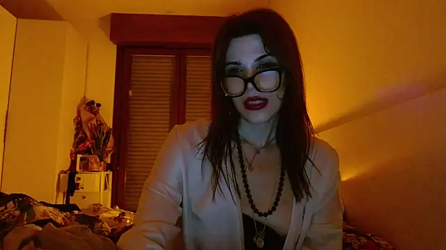 Regina_5 from StripChat is Freechat