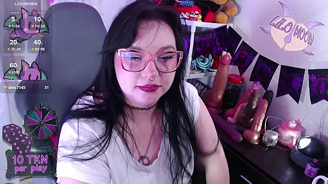 free webcam sex LiloMoon69