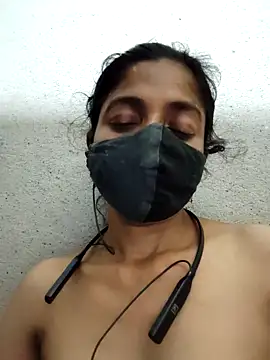 Webcam Model (Gautami-telugu)  is live.Free join now!