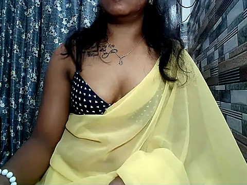 HOT_AARVI11