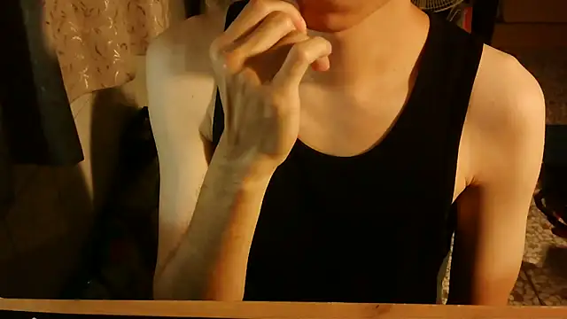 kyu890428 - KYU890428's free webcam