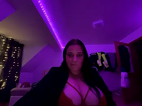 aksinja05 - Aksinja05's free webcam - UK Sex Cams