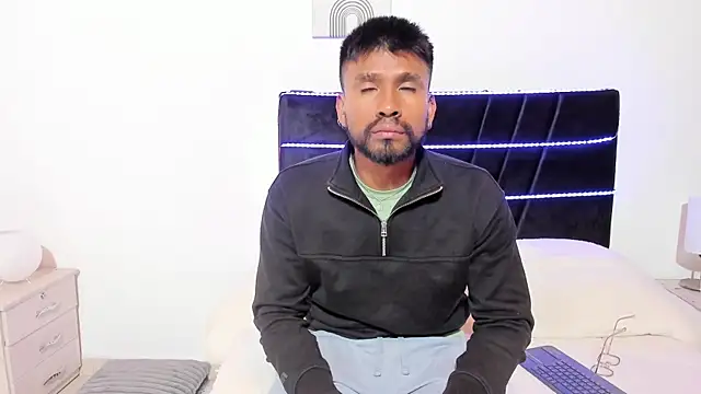 taylormaccurdy_ - Taylormaccurdy_'s free webcam - UK Sex Cams