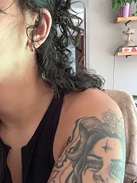 sugartroubl33 (F young) - Lush in ass + HIGH VIBES