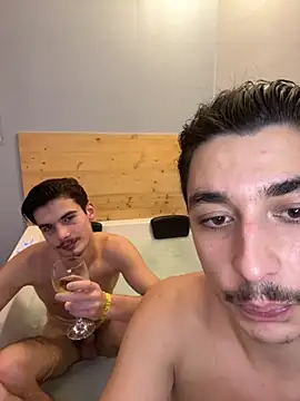 Pablo27622 live cam screenshot males on SexOnline.pics – Live Cam Recordings, GIFs & Pics