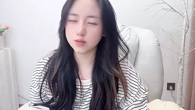 love-hanzaizai718 (F teen) - m腿小粉控制2分钟