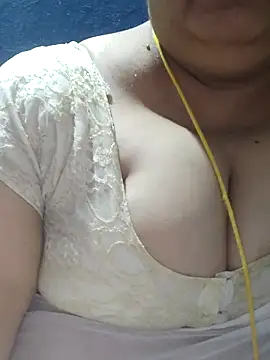 Webcam Model (tamilthanushri)  is live.Free join now!