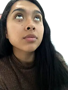 Webcam Model (SweetLatiin_)  is live.Free join now!